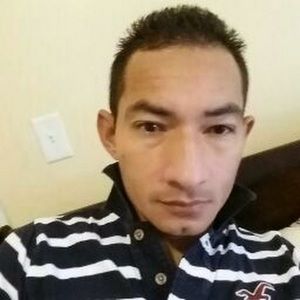 Meet your Posher, Moises